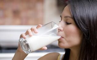 Drinking diet menus include low-fat milk